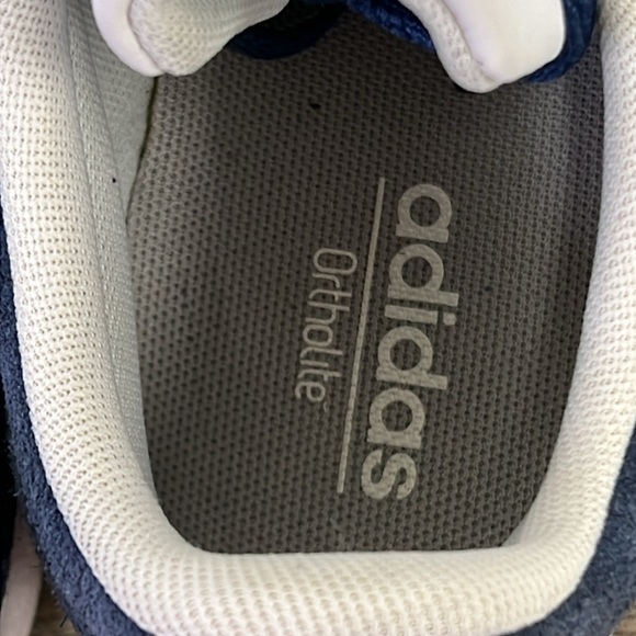 SOLD IN STORE Adidas Women’s Court/ Skate Shoes Size 8.5 - Picture 4 of 9